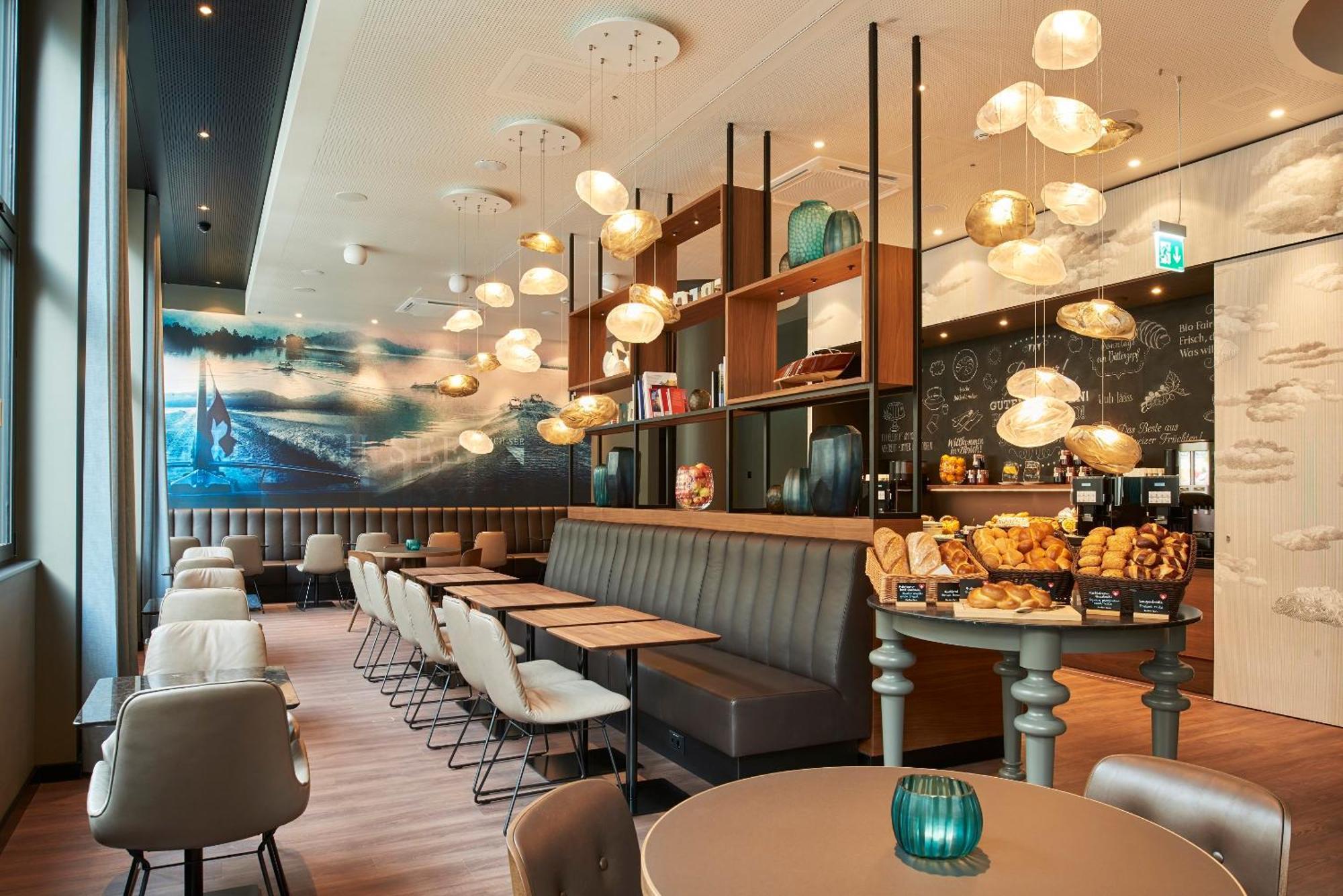 Motel One Zuerich Exterior photo